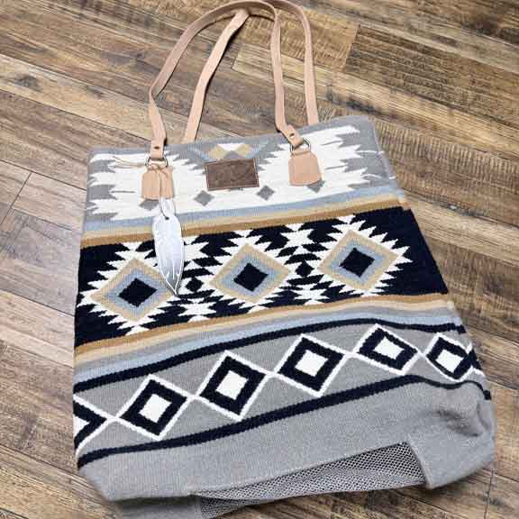 The Y's Heart Cuttinup 5 Star Cowgirl Tote - Image 3